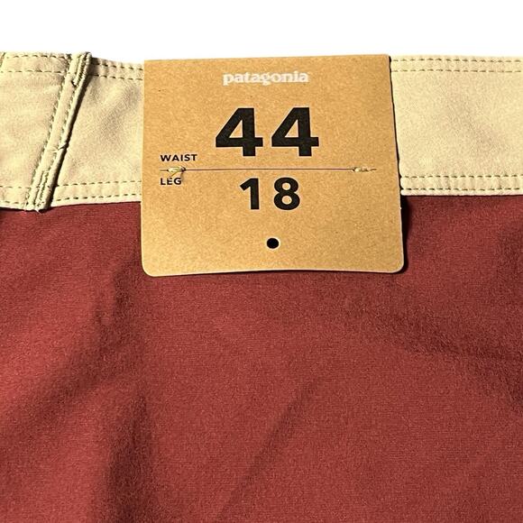 NWT Patagonia Men Hydropeak Boardshorts 18" Red Tan Swim Trunks Size 44 Slim Fit - Picture 5 of 8
